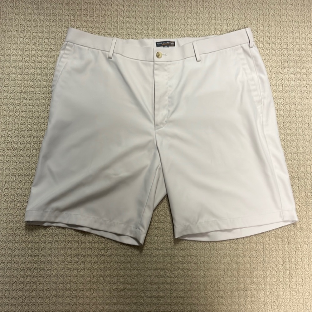 Peter Millar Sport men’s stone color shorts. Size 38